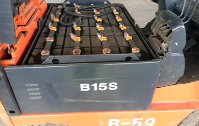 威海叉車蓄電池.jpg 威海叉車蓄電池.jpg